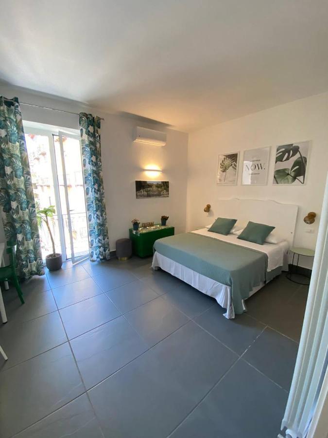 Le Stanze Dei Desideri Hotel Касерта Екстериор снимка